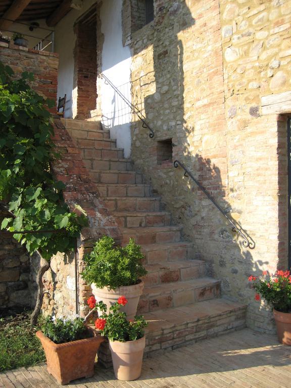 Agriturismo Il Casalino Пари Экстерьер фото