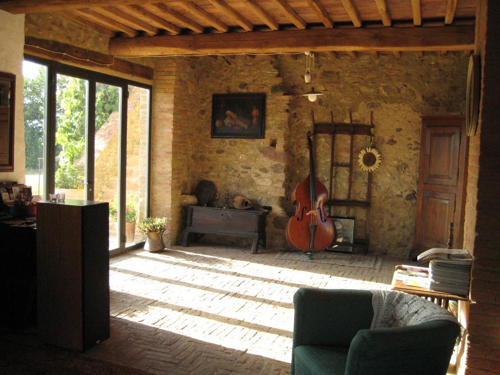 Agriturismo Il Casalino Пари Экстерьер фото